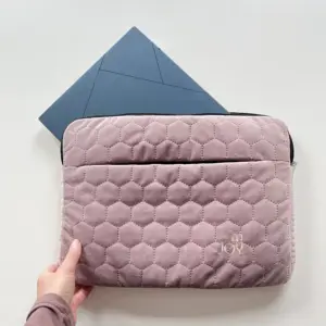 etui welurowe na laptop 15.6" pudrowy róż