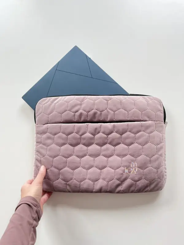 etui welurowe na laptop 15.6" pudrowy róż