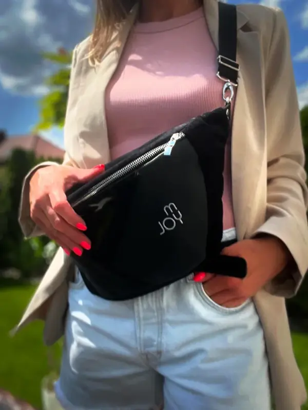 nerka damska czarna z motywem złotych liści (kopia)